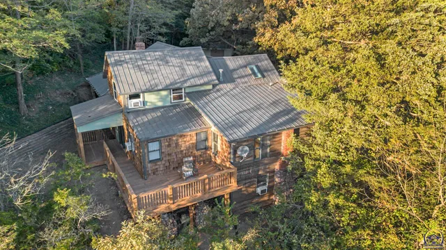 $489,000 | 824 Northeast Collier Road, Topeka, KS 66617