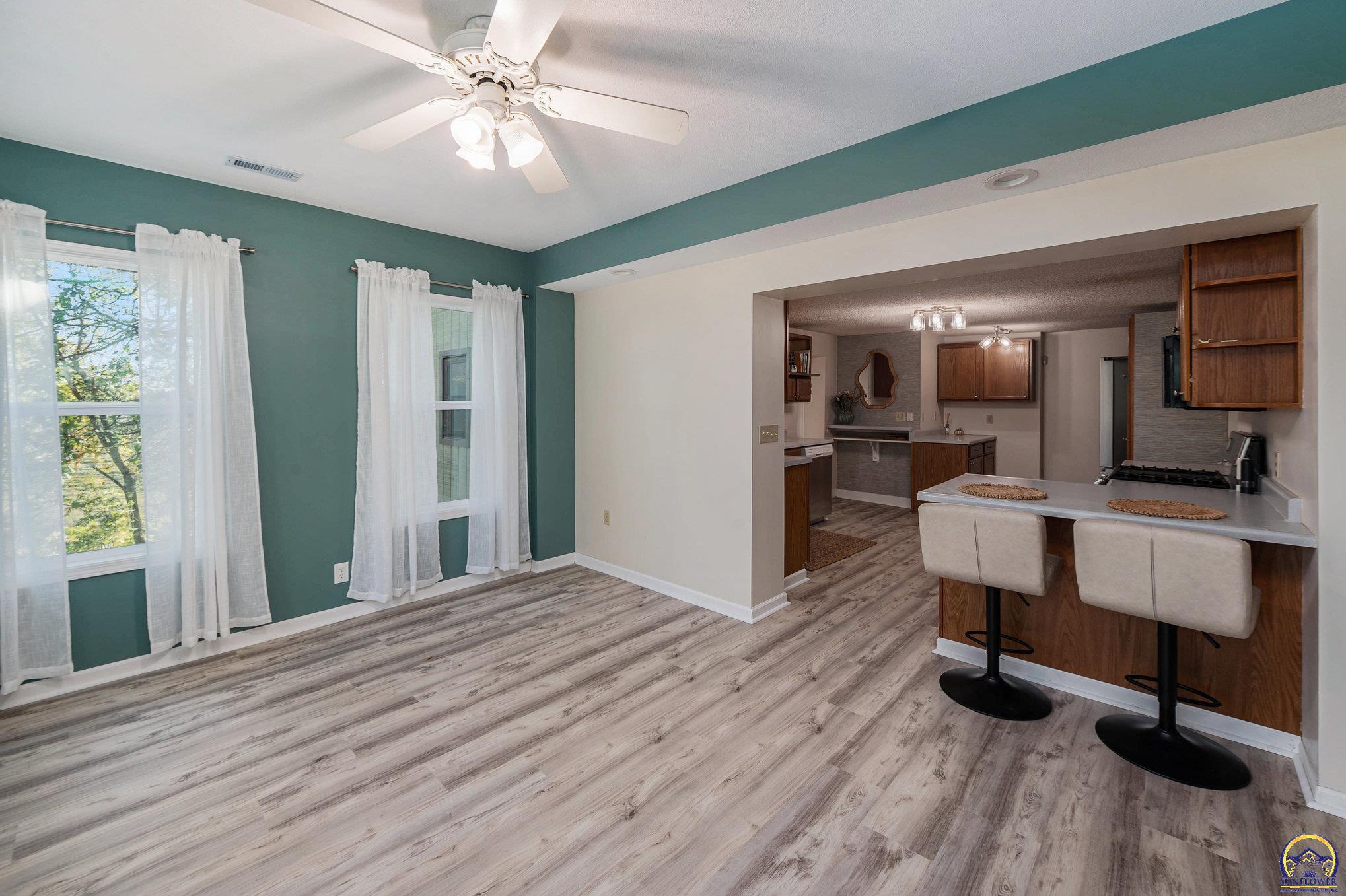 824 Northeast Collier Road Topeka, KS 66617 - Photo 15 of 51