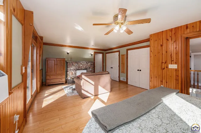 $489,000 | 824 Northeast Collier Road, Topeka, KS 66617