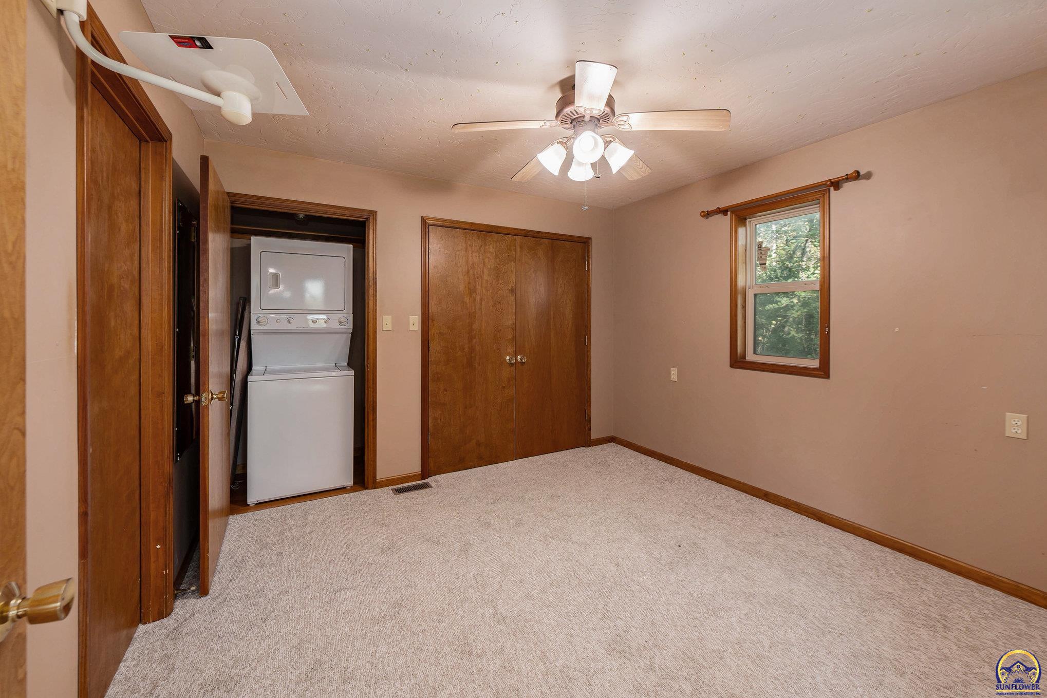 824 Northeast Collier Road Topeka, KS 66617 - Photo 28 of 51