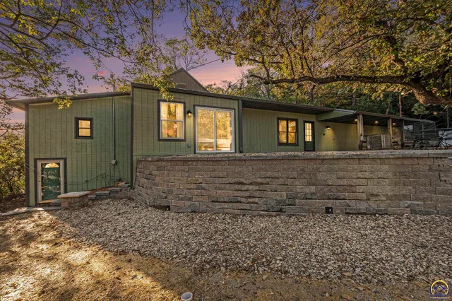 $489,000 | 824 Northeast Collier Road, Topeka, KS 66617