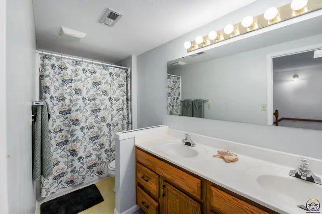 $489,000 | 824 Northeast Collier Road, Topeka, KS 66617