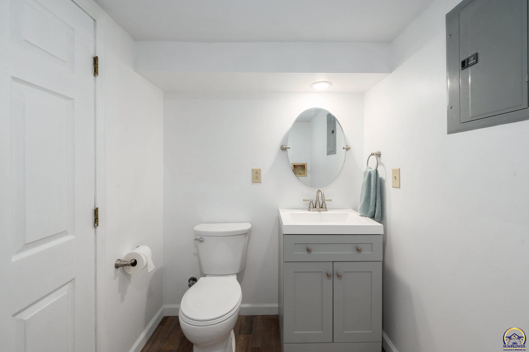 824 Northeast Collier Road Topeka, KS 66617 - Photo 38 of 51