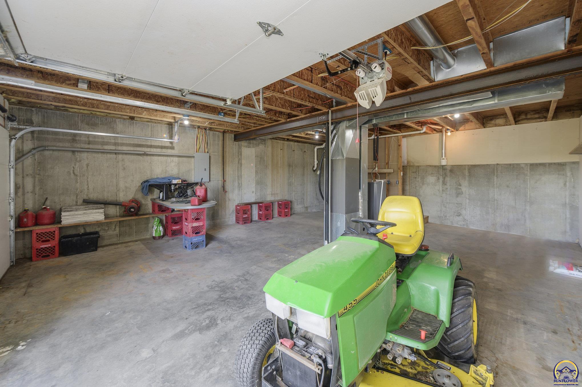 824 Northeast Collier Road Topeka, KS 66617 - Photo 41 of 51