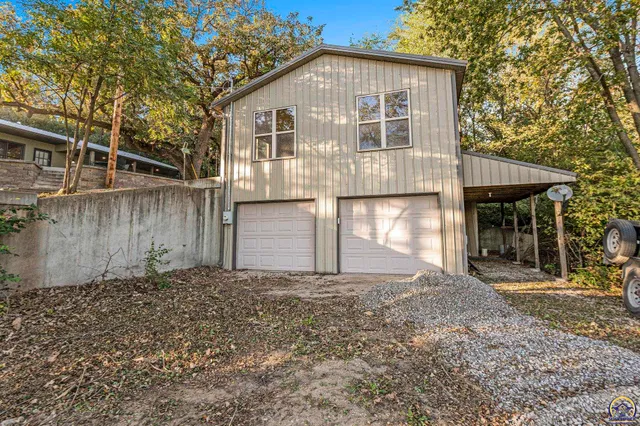 $489,000 | 824 Northeast Collier Road, Topeka, KS 66617