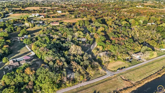 $489,000 | 824 Northeast Collier Road, Topeka, KS 66617