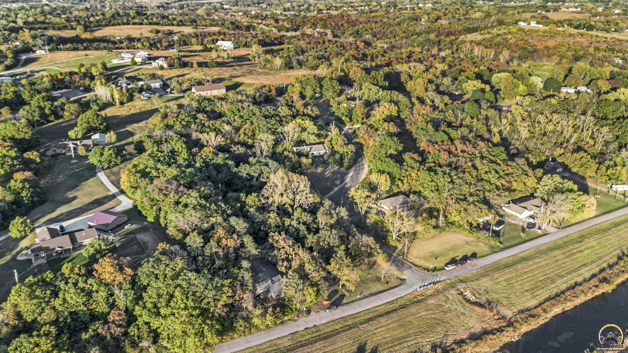 824 Northeast Collier Road Topeka, KS 66617 - Photo 51 of 51