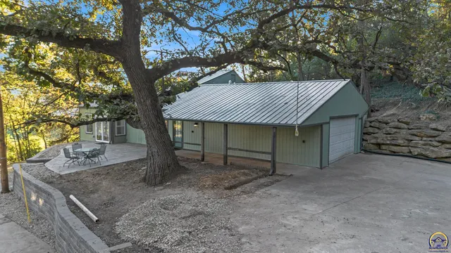 $489,000 | 824 Northeast Collier Road, Topeka, KS 66617