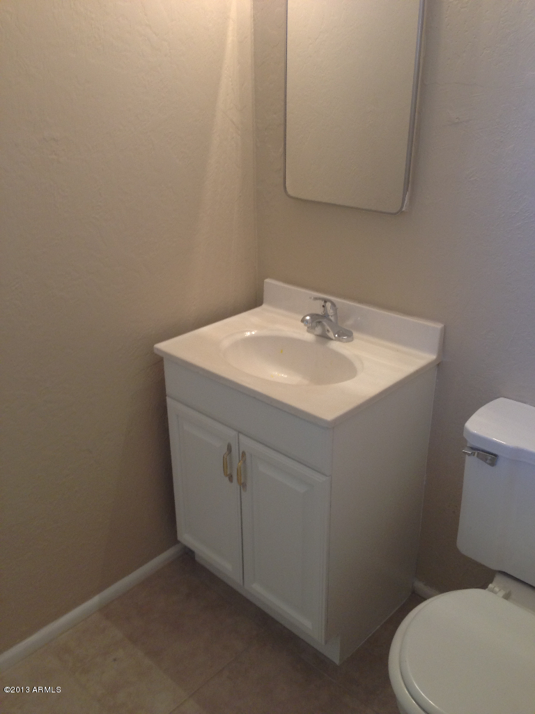 802 West Piedmont Road Phoenix, AZ 85041 - Photo 11 of 14 Photo Feb 08, 4 04 32 PM