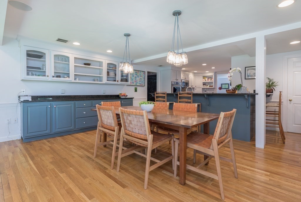 31 Alba Road Wellesley, MA 02481 - Photo 7 of 15