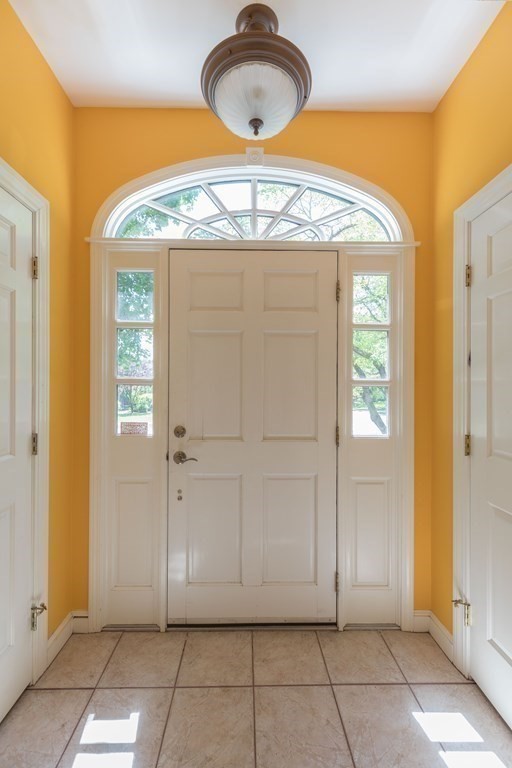 31 Alba Road Wellesley, MA 02481 - Photo 8 of 15