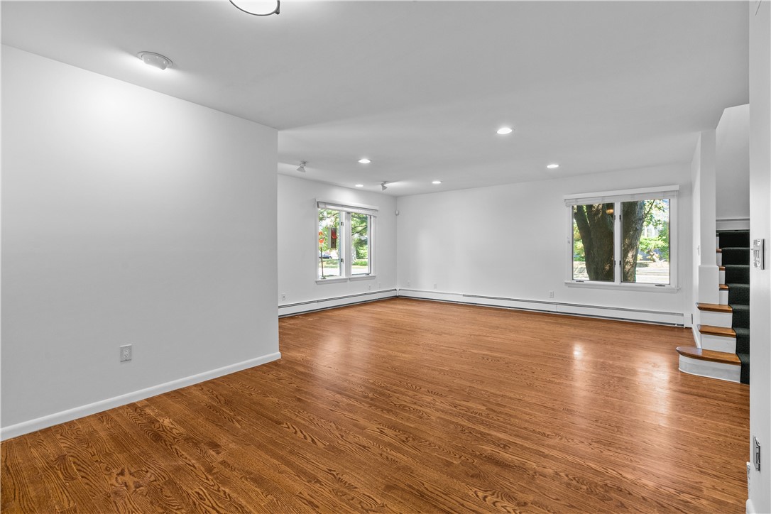 189 Laurel Avenue, Unit 189 Providence, RI 02906 - Photo 11 of 49