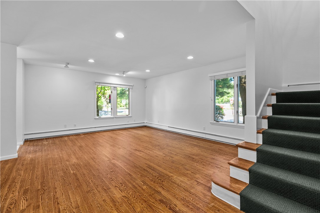 189 Laurel Avenue, Unit 189 Providence, RI 02906 - Photo 11 of 42