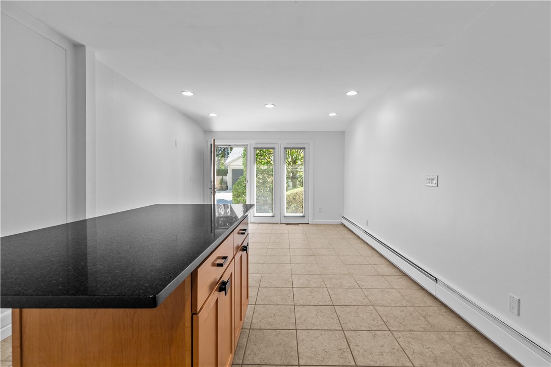 189 Laurel Avenue, Unit 189 Providence, RI 02906 - Photo 16 of 42