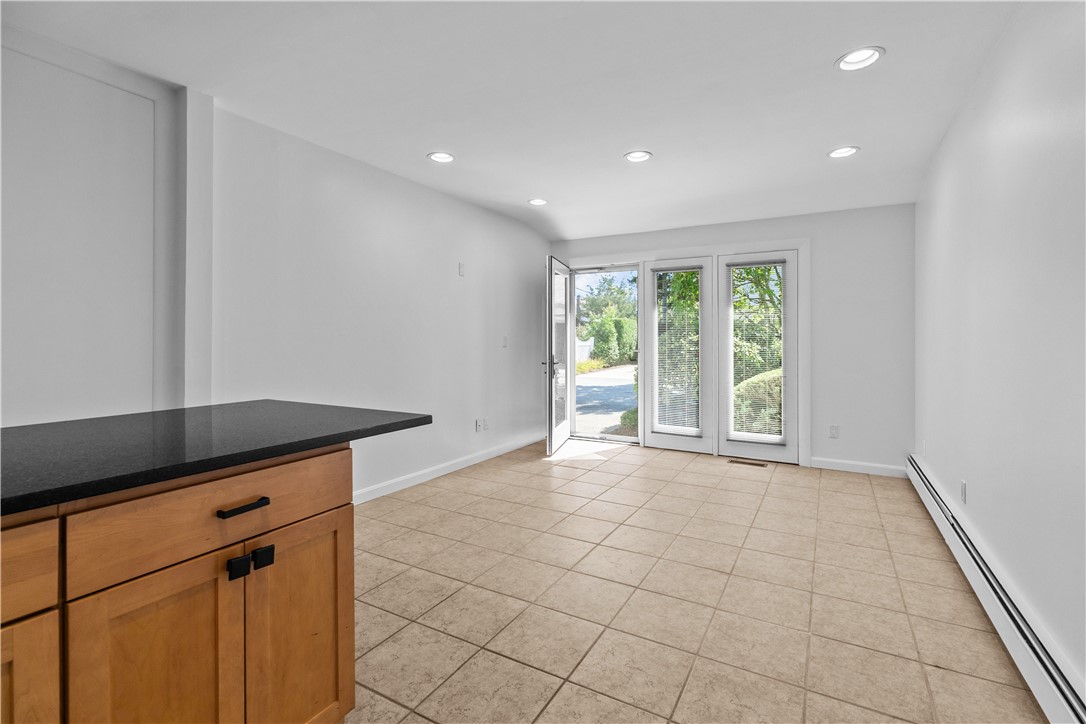 189 Laurel Avenue, Unit 189 Providence, RI 02906 - Photo 17 of 42