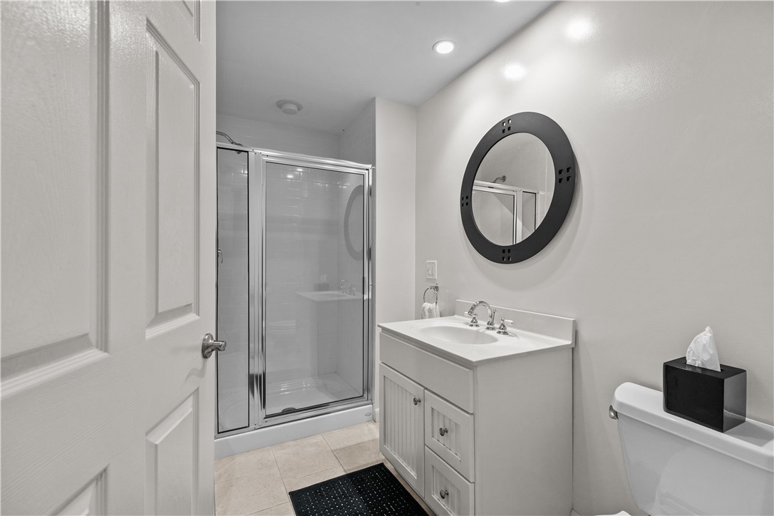 189 Laurel Avenue, Unit 189 Providence, RI 02906 - Photo 30 of 42 lower level bath