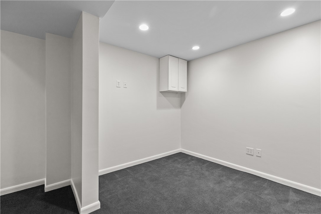 189 Laurel Avenue, Unit 189 Providence, RI 02906 - Photo 32 of 42