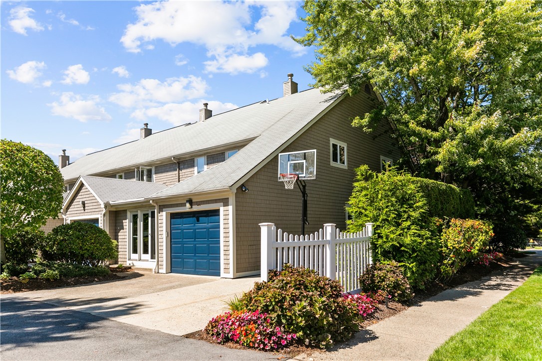 189 Laurel Avenue, Unit 189 Providence, RI 02906 - Photo 45 of 49 Driveway and garage entrance