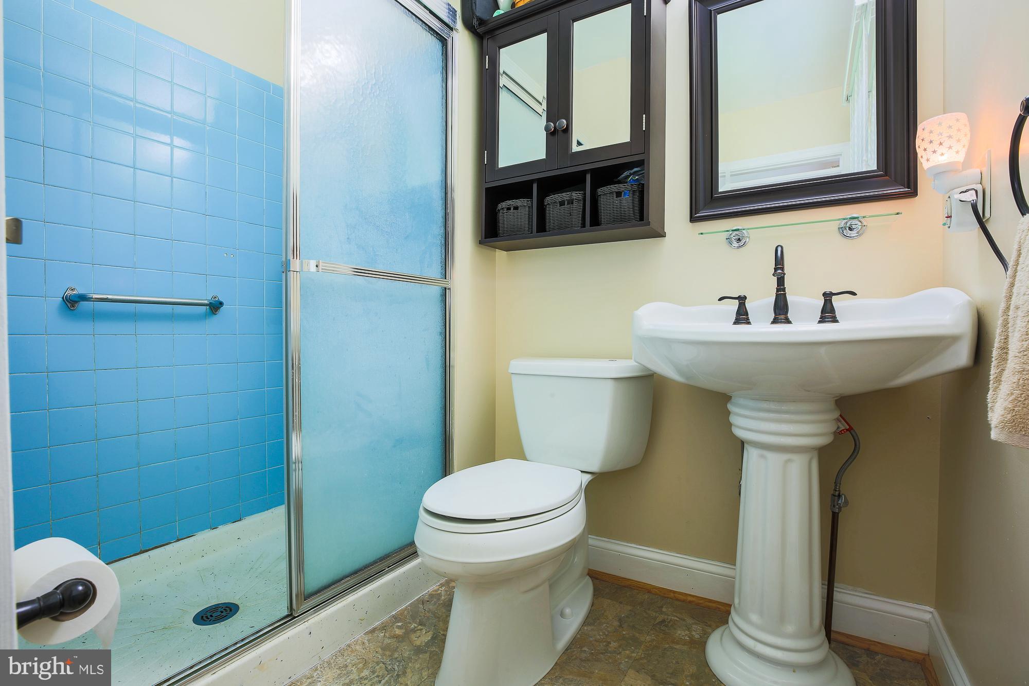 3743 Old Hanover Road Westminster, MD 21158 - Photo 23 of 37 Bathroom