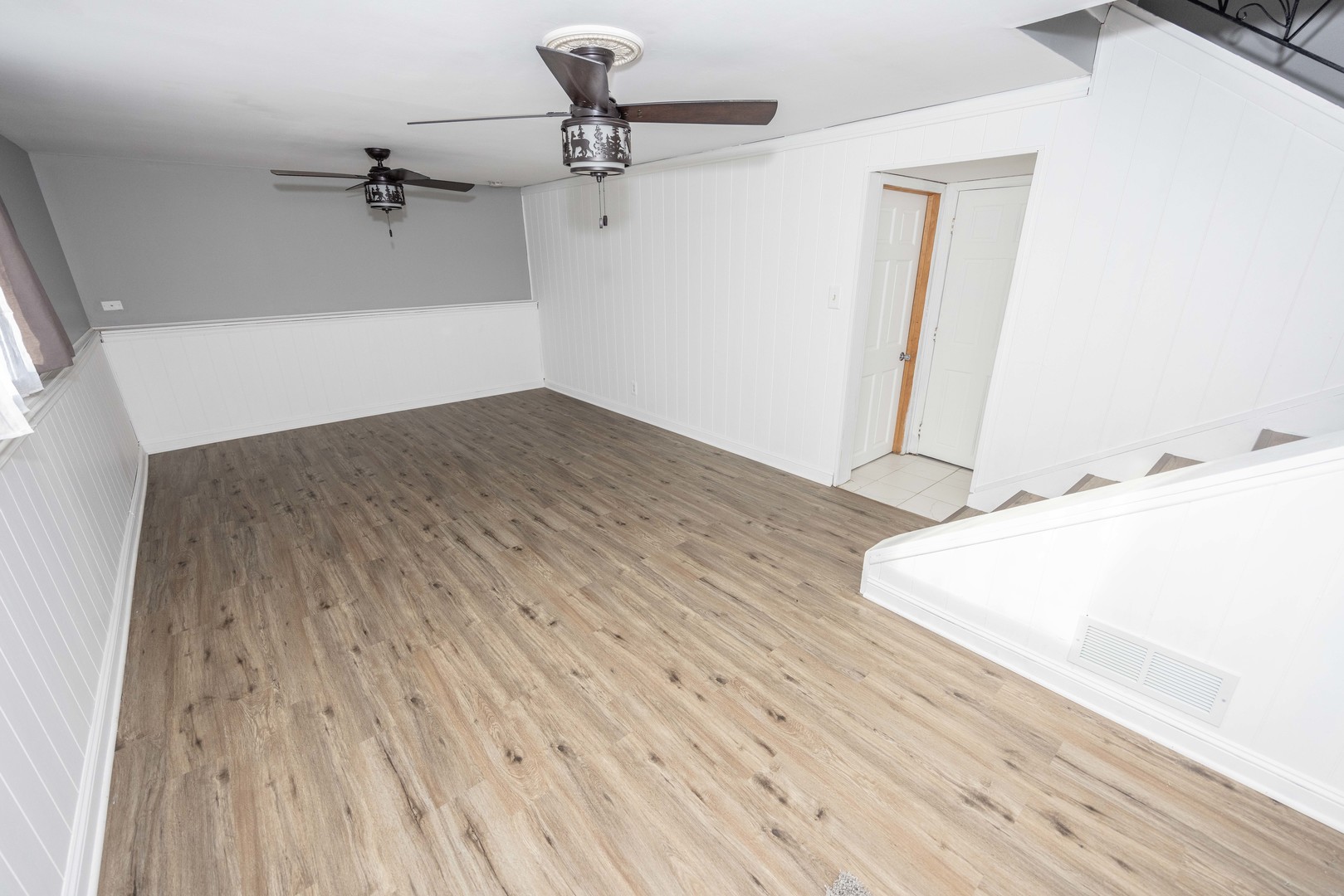 609 Westnedge Road Joliet, IL 60435 - Photo 12 of 29 Gallery Image 12