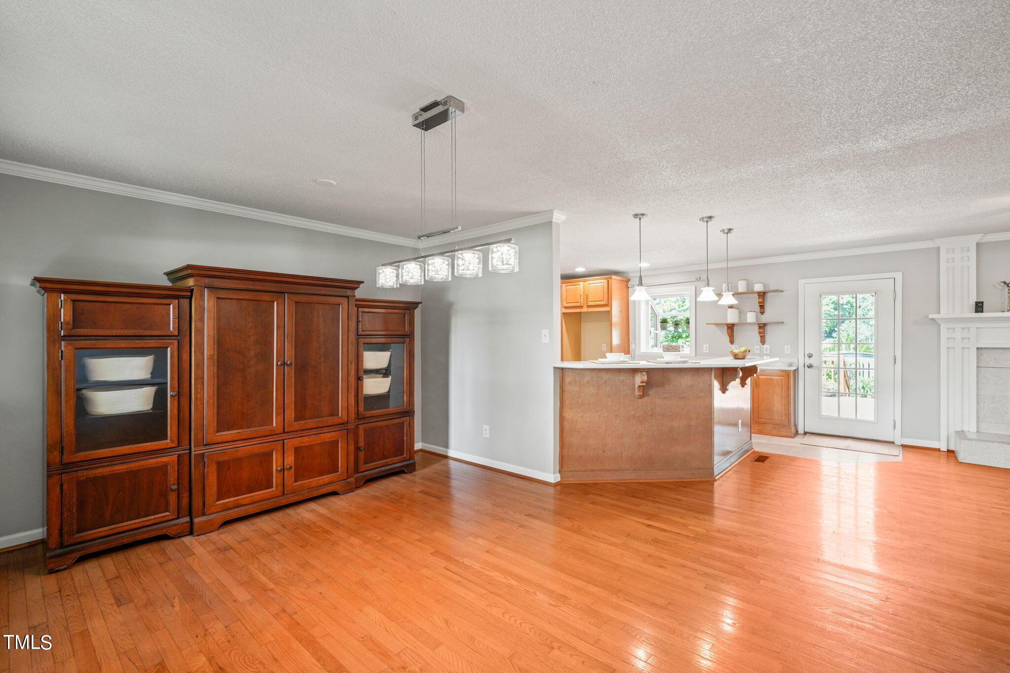 201 Southeast Maynard Road Cary, NC 27511 - Photo 13 of 51 42-web-or-mls-DSC06660