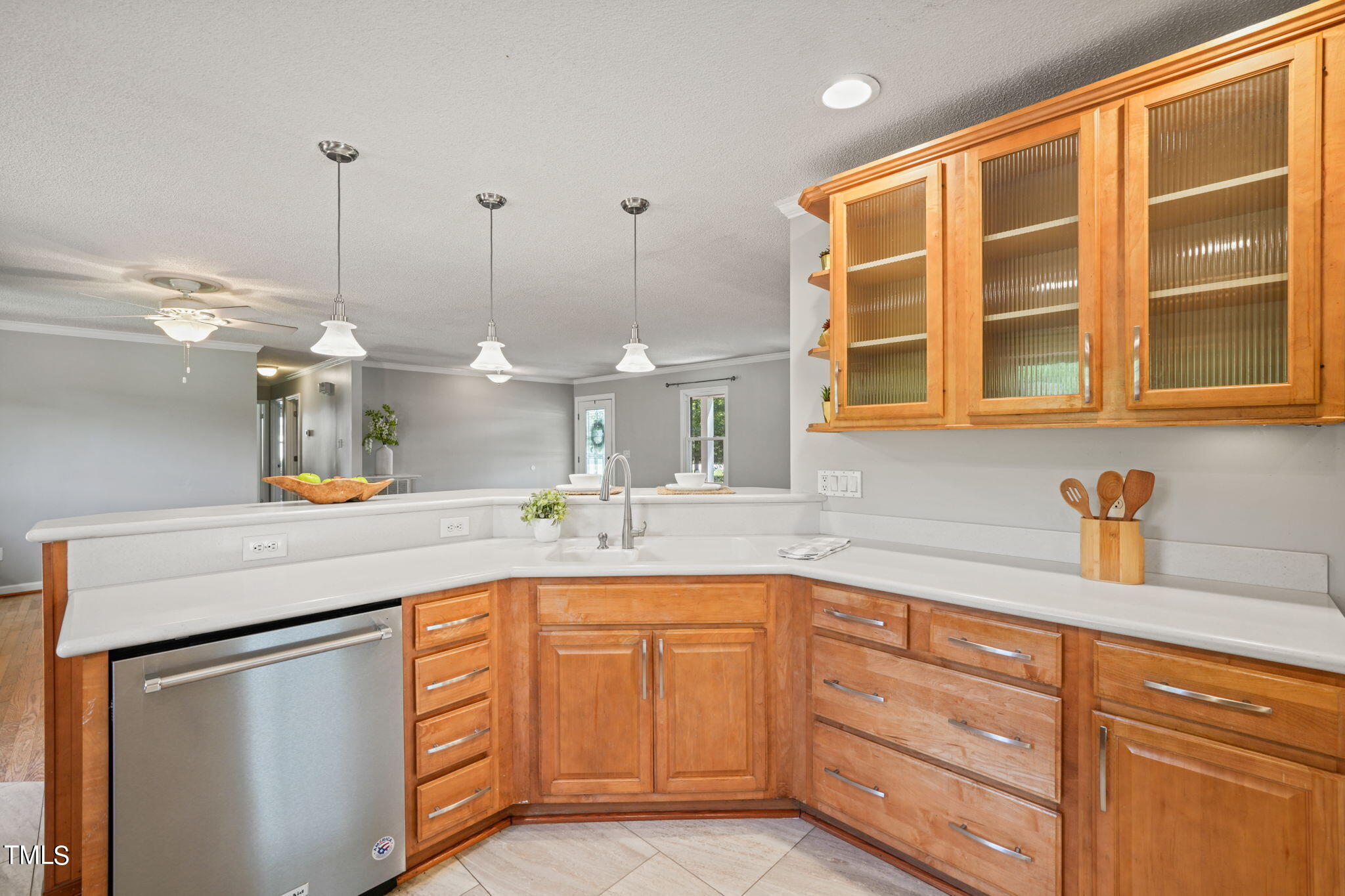 201 Southeast Maynard Road Cary, NC 27511 - Photo 17 of 51 32-web-or-mls-DSC06620