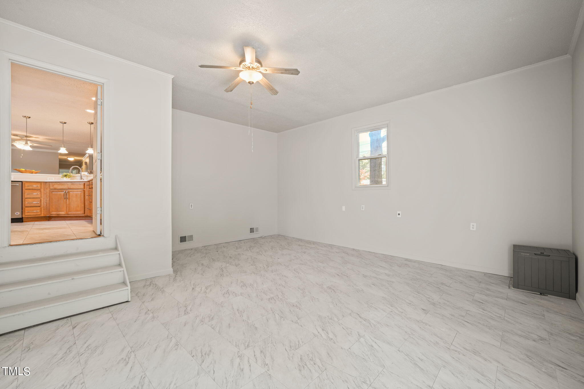 201 Southeast Maynard Road Cary, NC 27511 - Photo 21 of 51 36-web-or-mls-DSC06600