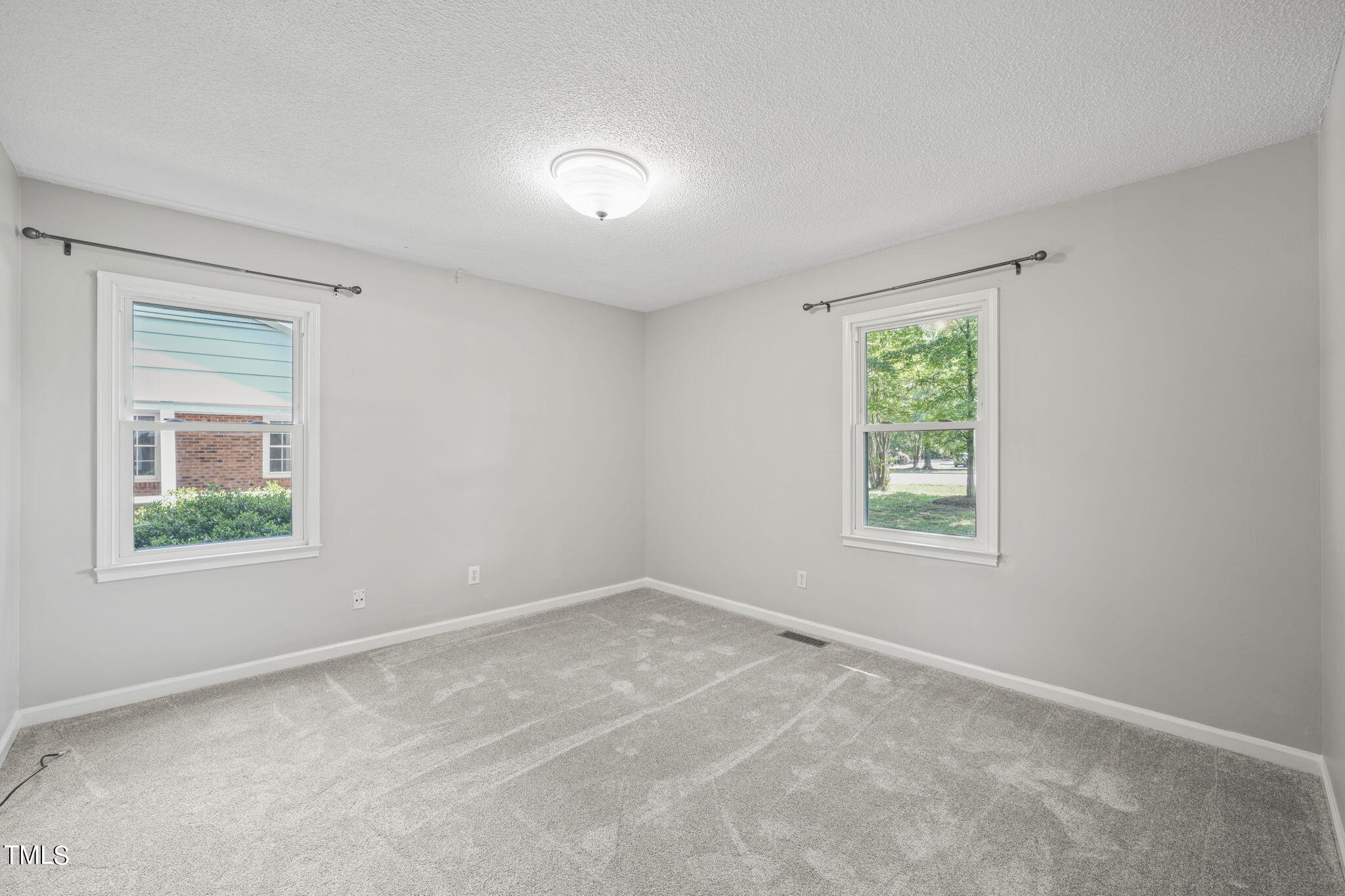 201 Southeast Maynard Road Cary, NC 27511 - Photo 28 of 51 52-web-or-mls-DSC06705