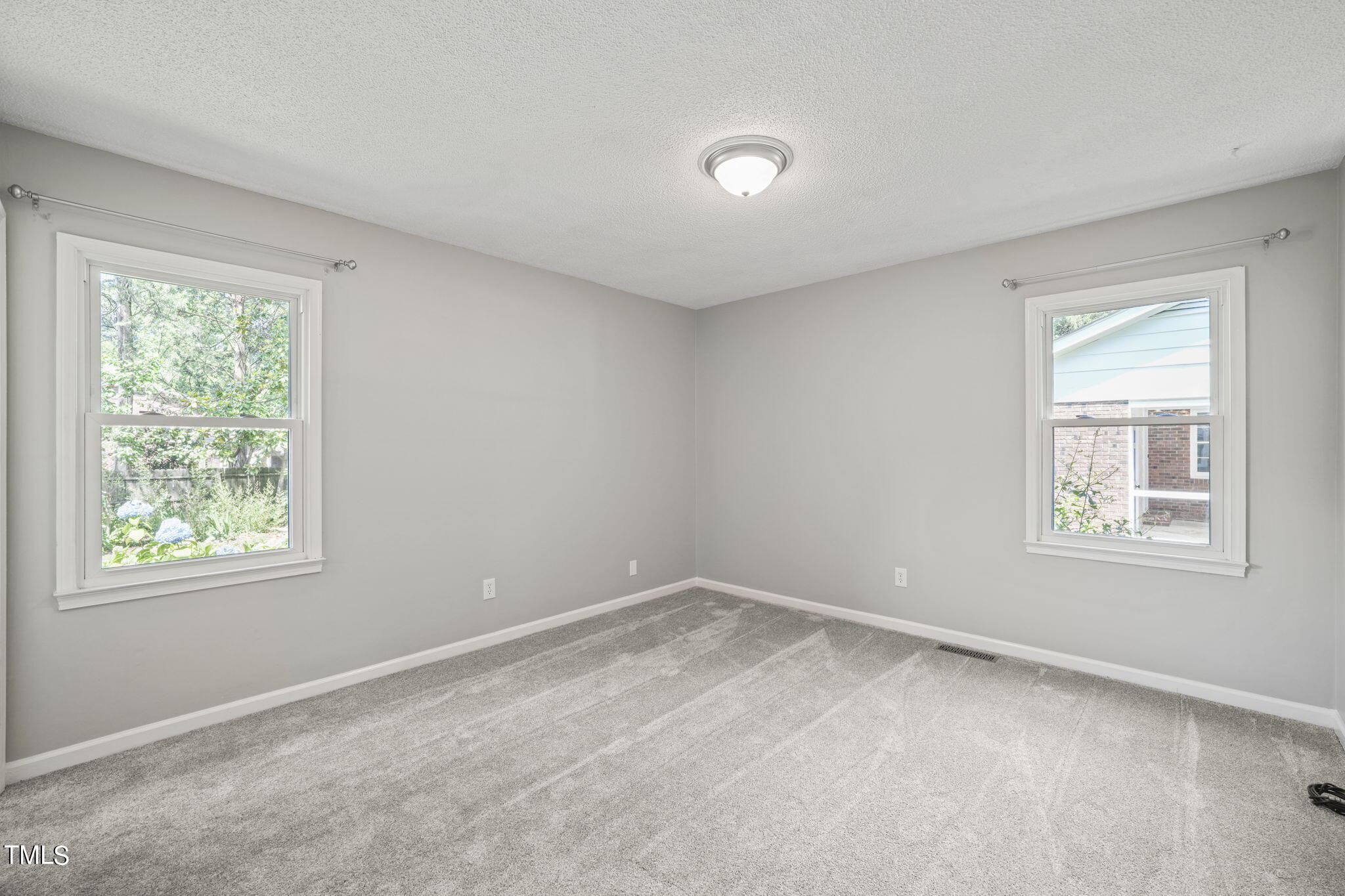 201 Southeast Maynard Road Cary, NC 27511 - Photo 29 of 51 53-web-or-mls-DSC06715