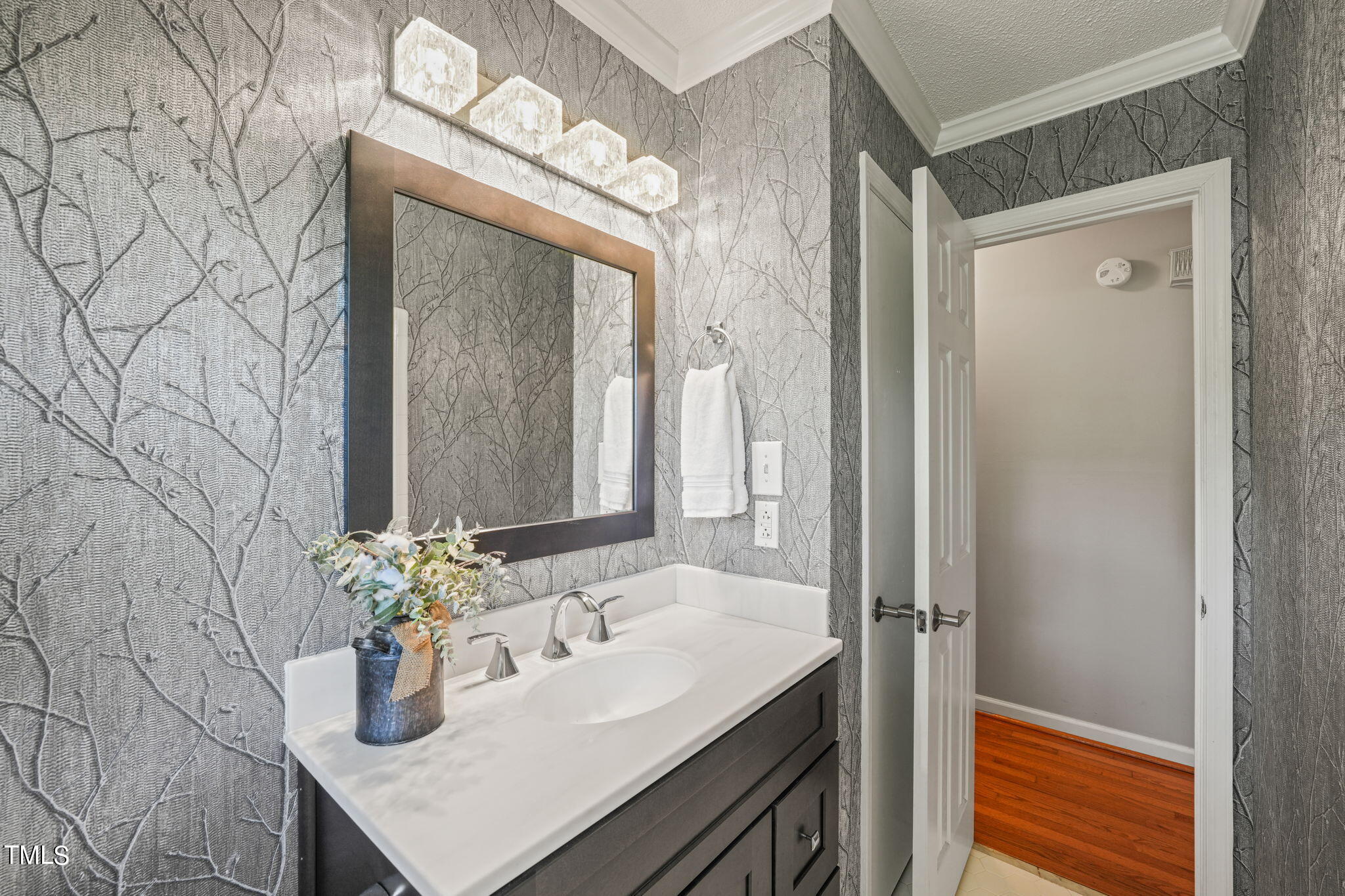 201 Southeast Maynard Road Cary, NC 27511 - Photo 31 of 51 55-web-or-mls-DSC06690