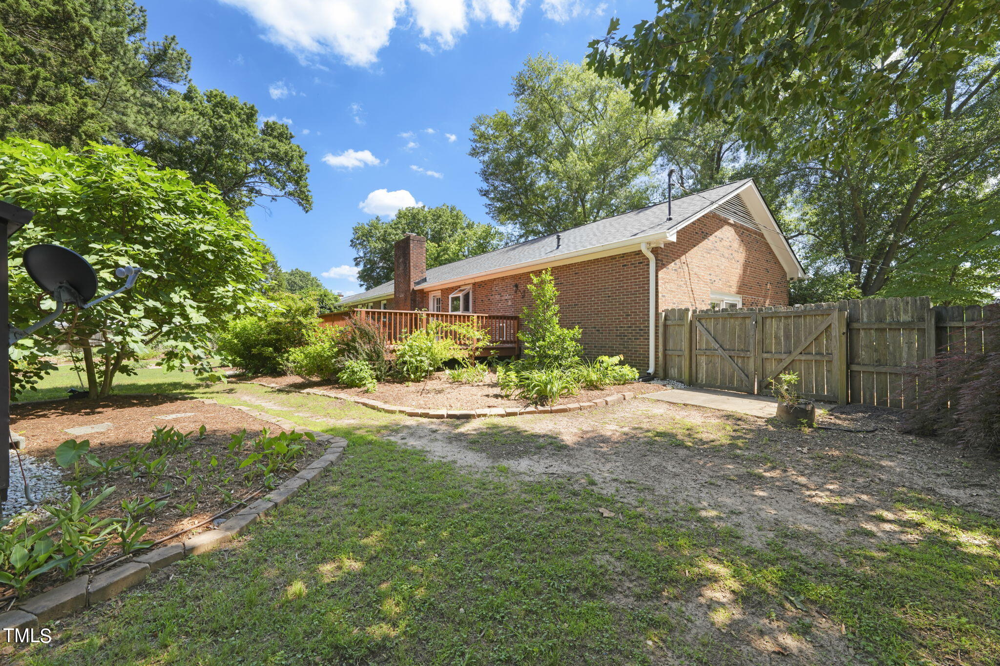 201 Southeast Maynard Road Cary, NC 27511 - Photo 44 of 51 24-web-or-mls-DSC06780