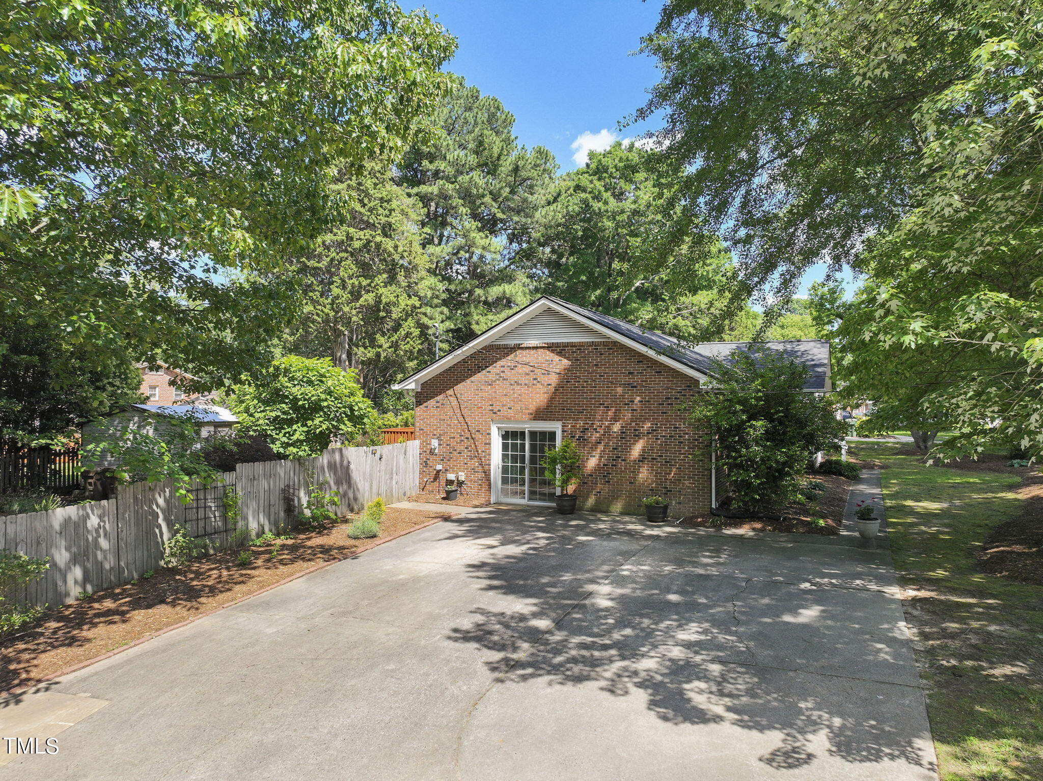 201 Southeast Maynard Road Cary, NC 27511 - Photo 47 of 51 10-web-or-mls-DJI_0393