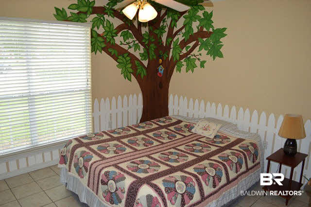 809 Orchard Lane Foley, AL 36535 - Photo 14 of 23 Bedroom 2