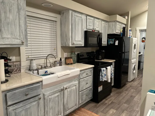 a view of utility room