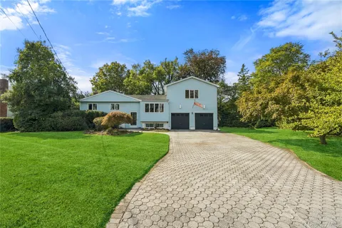 $799,999 | 5 Lansing Lane, East Northport, NY 11731