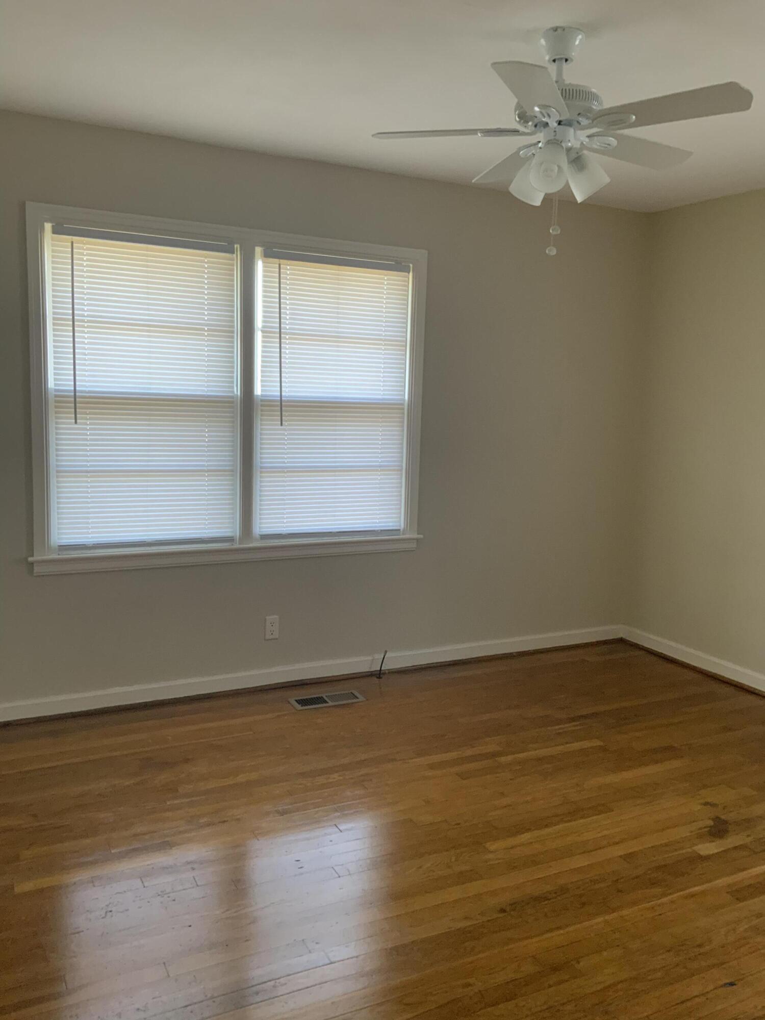 1618 South Rugby Place Chattanooga, TN 37412 - Photo 15 of 19 8C022517-BBE9-4752-9591-DBA4055BDF0E
