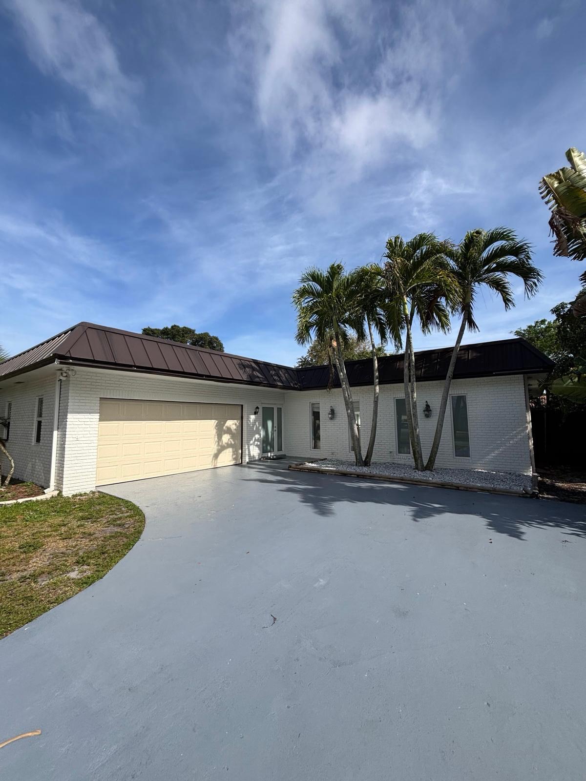 1070 Southwest 18th Street Boca Raton, FL 33486 - Photo 3 of 23 PHOTO-2026-07-10-19-51-03