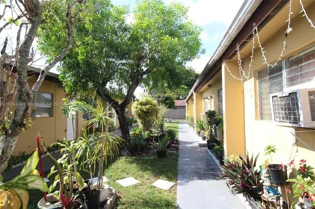 $1,450 | 301 Sharar Avenue, Unit 4, Opa-Locka, FL 33054