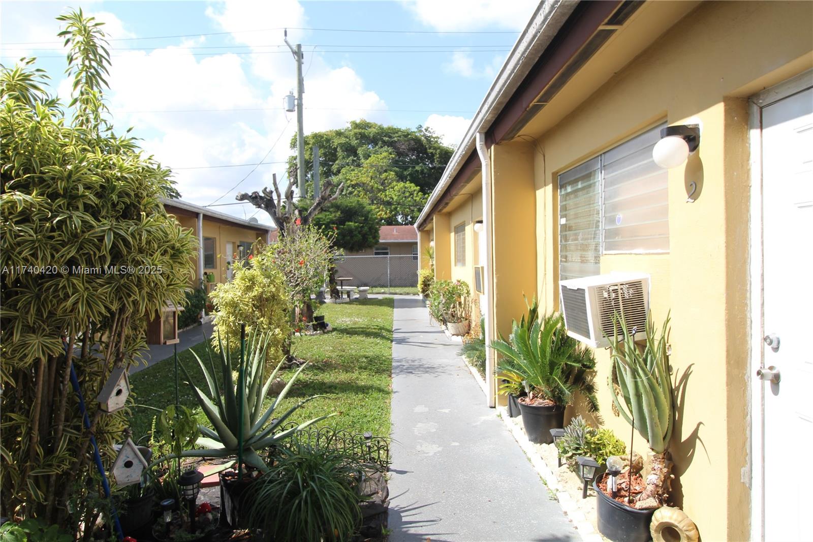 301 Sharar Avenue, Unit 4 Opa-Locka, FL 33054 - Photo 22 of 22