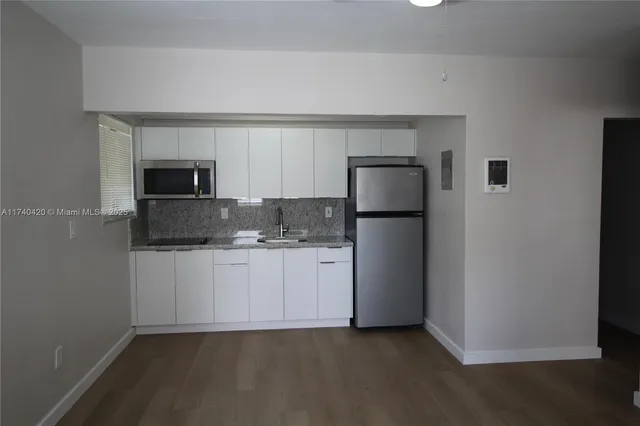 $1,450 | 301 Sharar Avenue, Unit 4, Opa-Locka, FL 33054