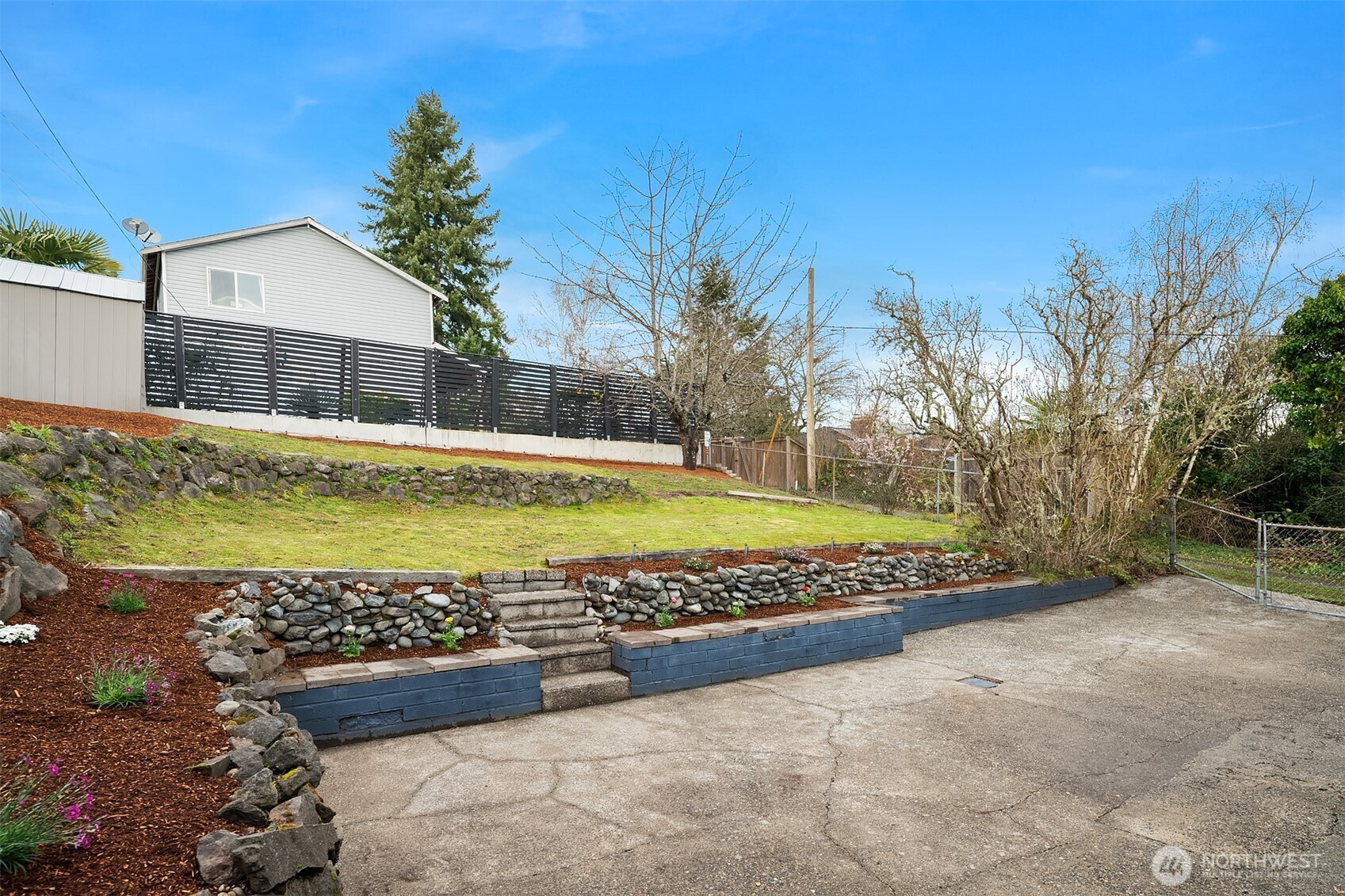 3514 Southwest 112th Street Seattle, WA 98146 - Photo 16 of 25