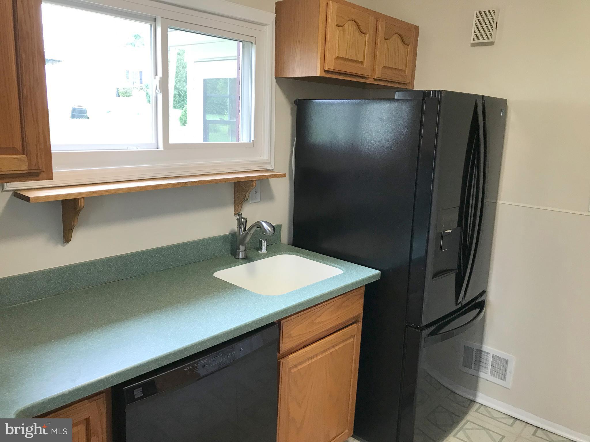 2414 Ellis Road Baltimore, MD 21234 - Photo 7 of 23 Kitchen