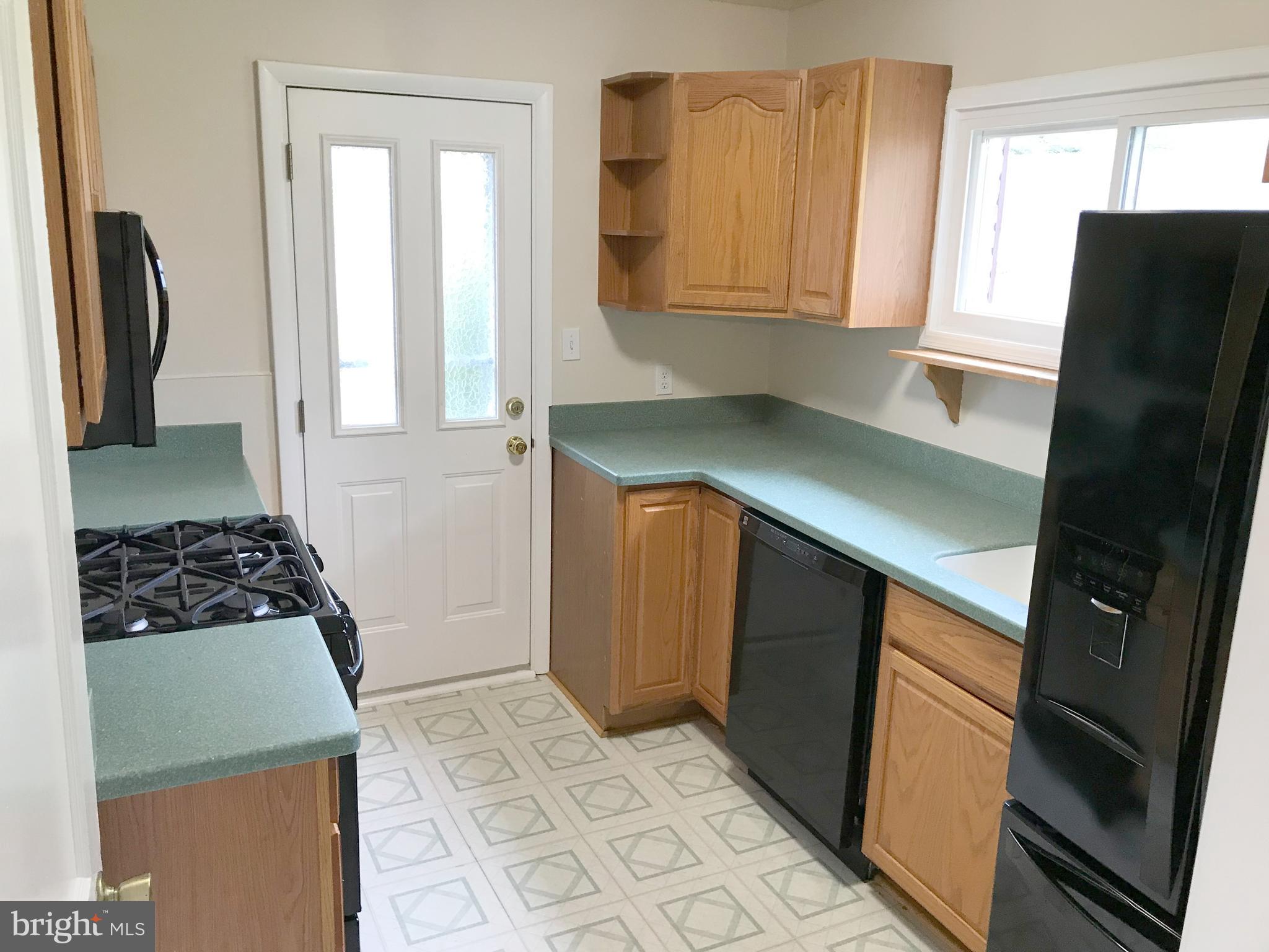 2414 Ellis Road Baltimore, MD 21234 - Photo 9 of 23 Kitchen