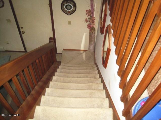 1009 Ridge Drive Gouldsboro, PA 18424 - Photo 23 of 37
