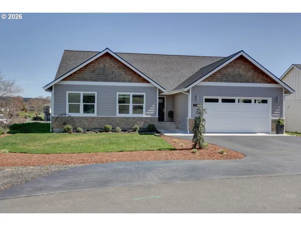 $750,000 | 35692 Bella Rdg Loop, Astoria, OR 97103