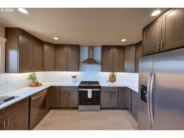 $750,000 | 35692 Bella Rdg Loop, Astoria, OR 97103