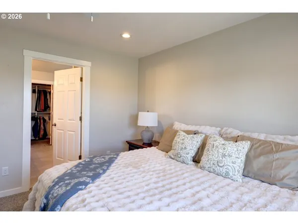 $750,000 | 35692 Bella Rdg Loop, Astoria, OR 97103