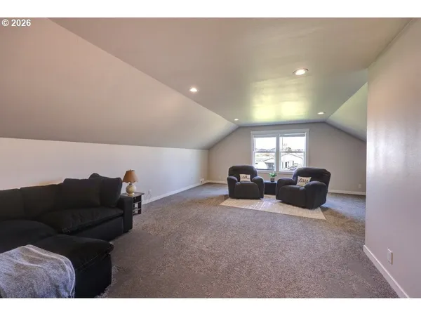 $750,000 | 35692 Bella Rdg Loop, Astoria, OR 97103