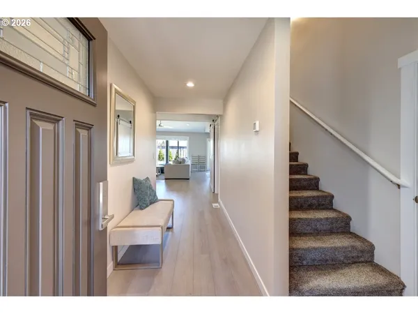 $750,000 | 35692 Bella Rdg Loop, Astoria, OR 97103