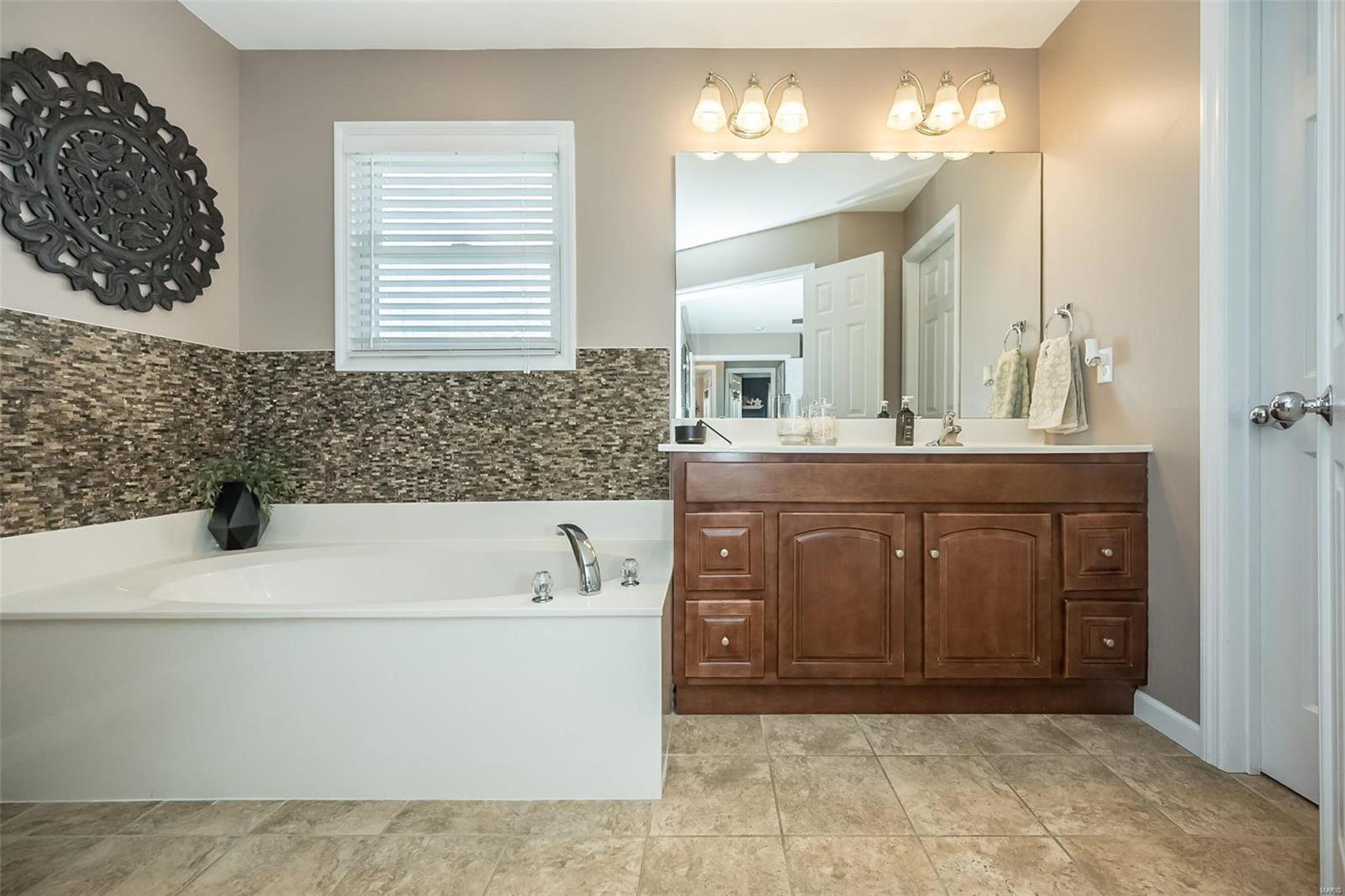 1271 Twinleaf Circle St. Peters, MO 63376 - Photo 25 of 44